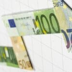 Darmowy raport BIK vs. płatny – co zawiera?